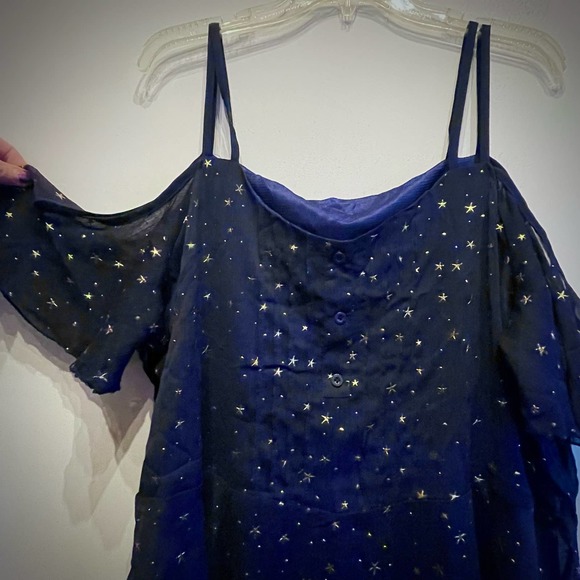 🔥3 for $23🔥 Navy Strappy Layered Blouse with Gold Stars - Picture 1 of 9